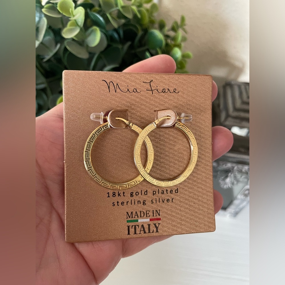 Brand New Mia Fiore 18kt gold over Sterling Silver 925 Hoop etched Earrings